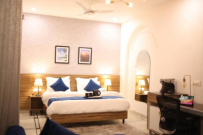 Gallivanto Inn - Rohini